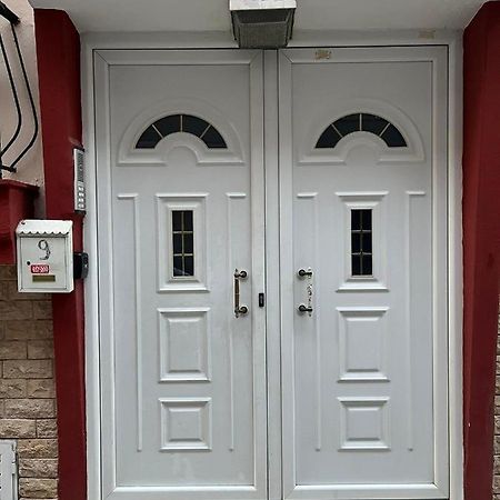 Two Bedroom Apartment In Historical Area Tesalonika Bagian luar foto