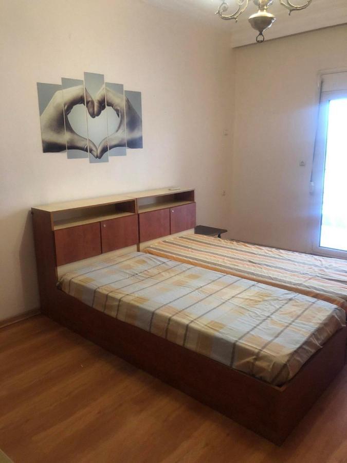 Two Bedroom Apartment In Historical Area Tesalonika Bagian luar foto