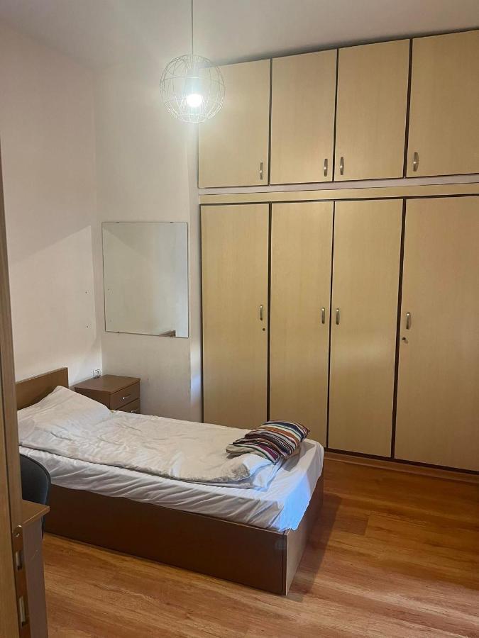 Two Bedroom Apartment In Historical Area Tesalonika Bagian luar foto