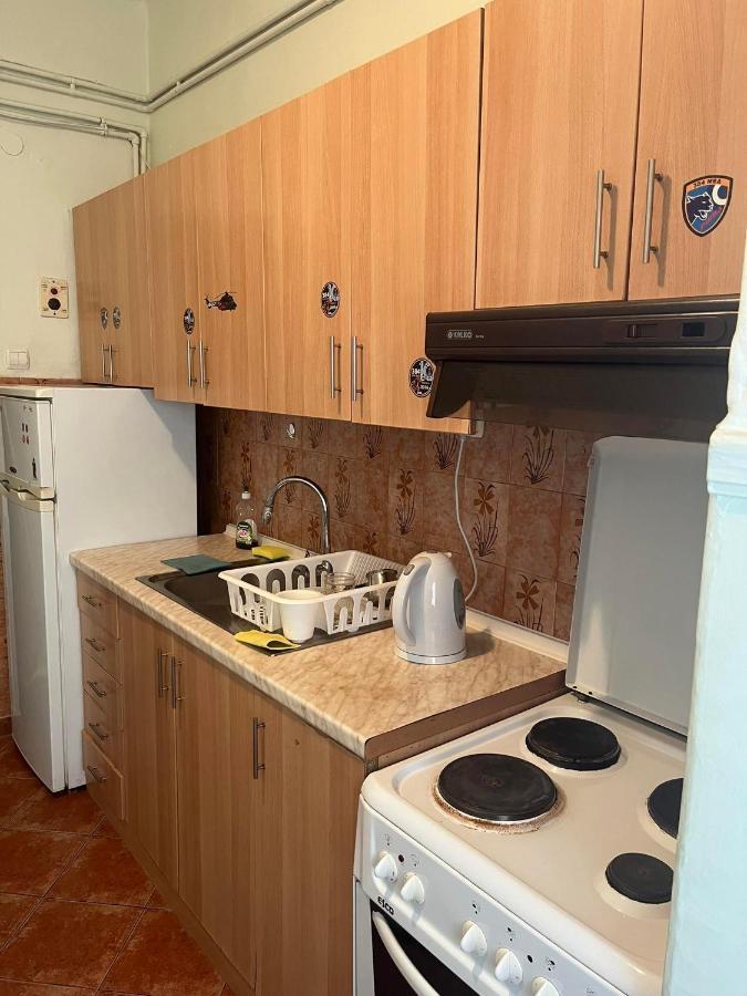 Two Bedroom Apartment In Historical Area Tesalonika Bagian luar foto